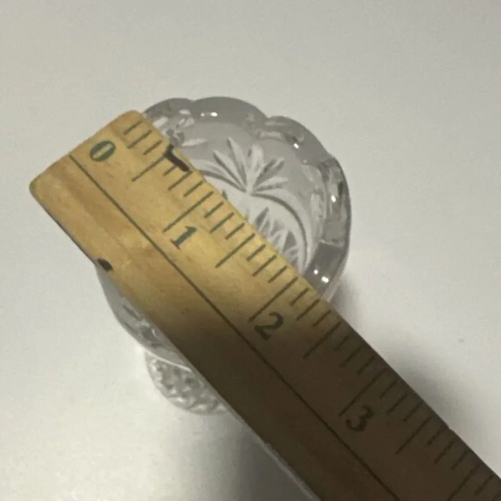 Oneida Crystal Southern Garden Flower Bud Vase - Frosted & Cut Glass‎